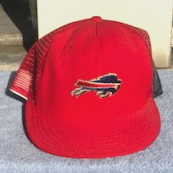 Buffalo Bills . Adjustable Mesh Cap - Picture 1 of 3